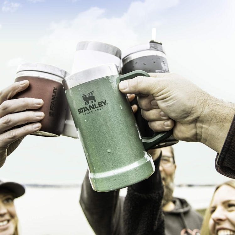 STANLEY JARRA CERVEZA ADVENTURE 24 OZ - Verde